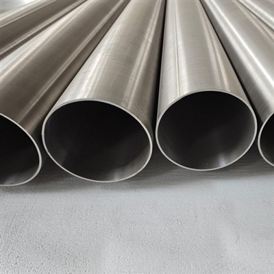 Tíotáiniam Gr12 Píopa táthaithe